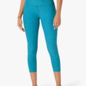 Beyond Yoga Spacedye High Waisted Capri Legging Blue Small